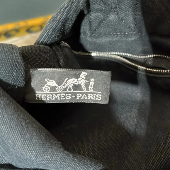 HERMES Fourre Tout MM Tote Bag Handbag Canvas Black and Gray. MOMMA NOT THE BABY - Picture 14 of 16